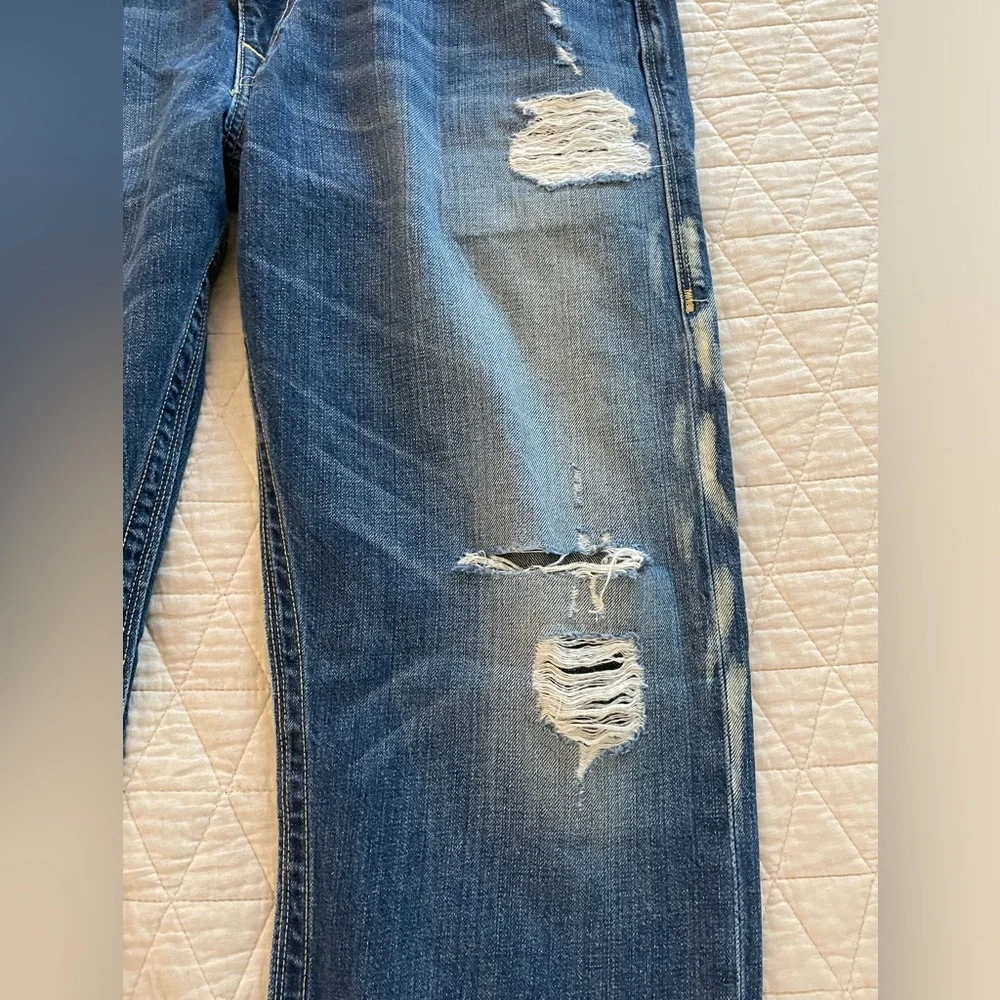 True Religion Made in USA Perfectly Distressed Bobby Jean SZ‎ 36 Style MJHT66U51